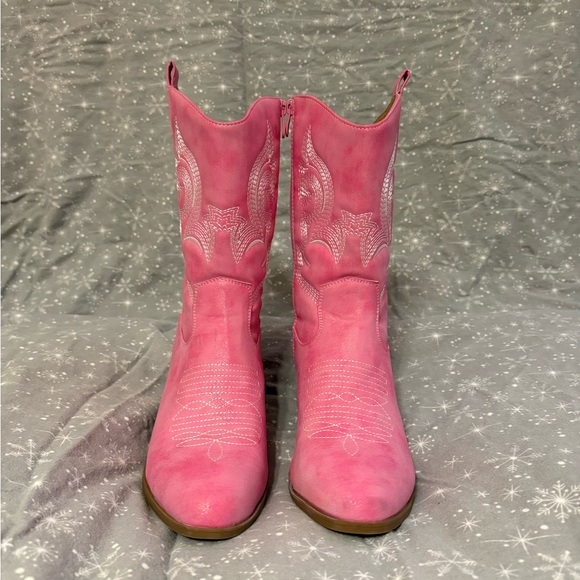 Global Win Pink Heeled Boots - Picture 2 of 7
